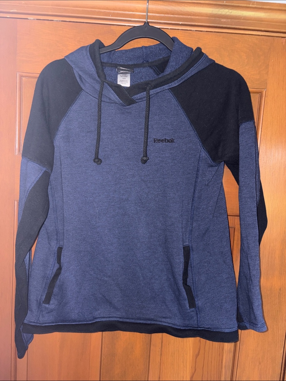 Reebok Navy Blue and Black Pullover Hoodie Sweatshirt - Size M